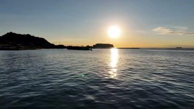 夕陽の浮島